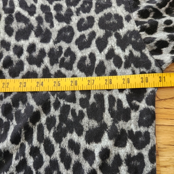 New York Laundry Open Front Leopard Print Long Cardigan - Picture 10 of 11